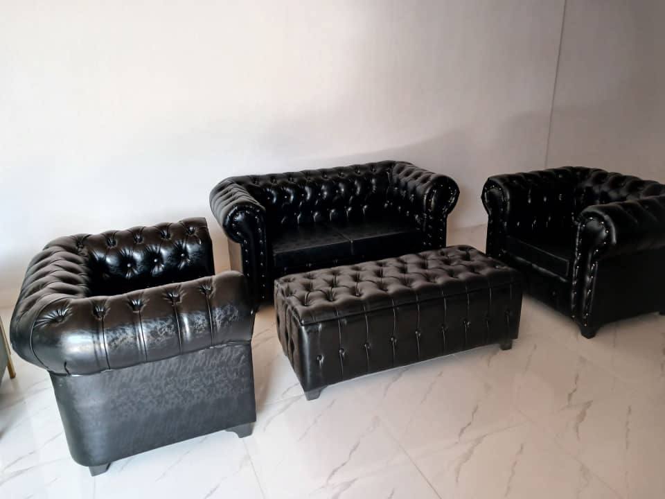 مبل چستر اداری کلاسیک