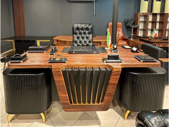 میز کارشناسی M09