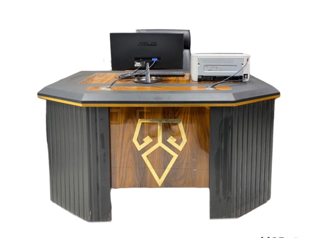 میز کارمندی M05